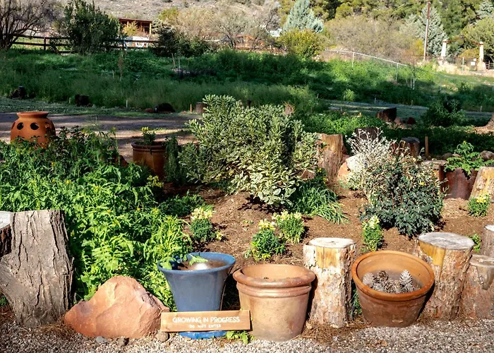 Secluded Designer Cottage - Sedona Wine Trail 3*
