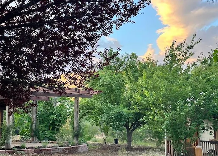 Secluded Designer Cottage - Sedona Wine Trail Pensión