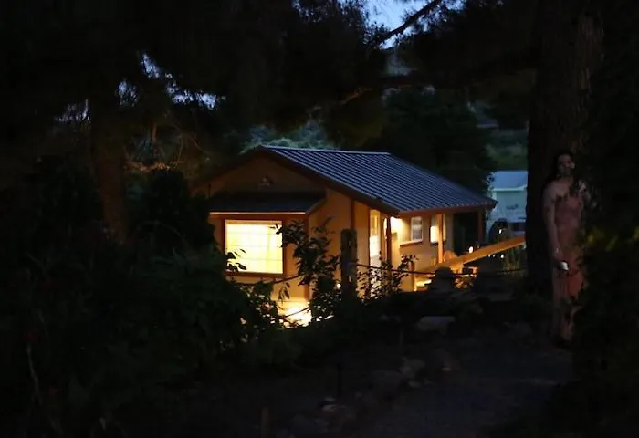 Pensión Secluded Designer Cottage - Sedona Wine Trail 3*
